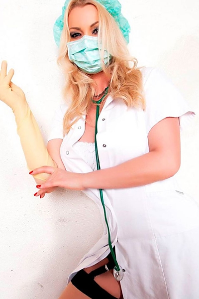 Bizarrärztin Miss Jade - Bizarrärztin Nordrhein-Westfalen