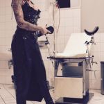 Bizarrärztin Liane - Foto Nr. 19